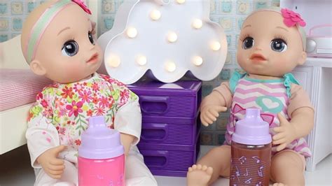 BABY ALIVE GÊMEAS LAURINHA E DUDINHA TOMANDO .